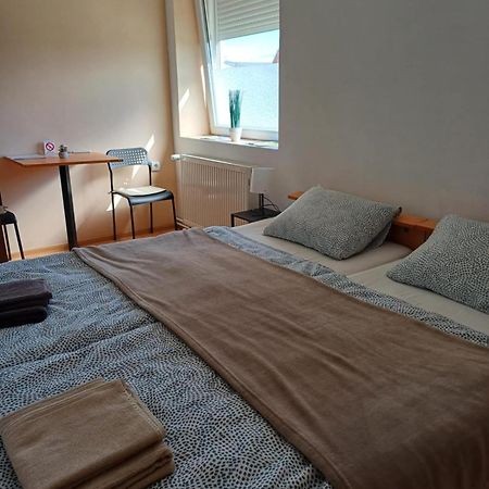 Sobe Zoka Lejlighed Subotica Eksteriør billede